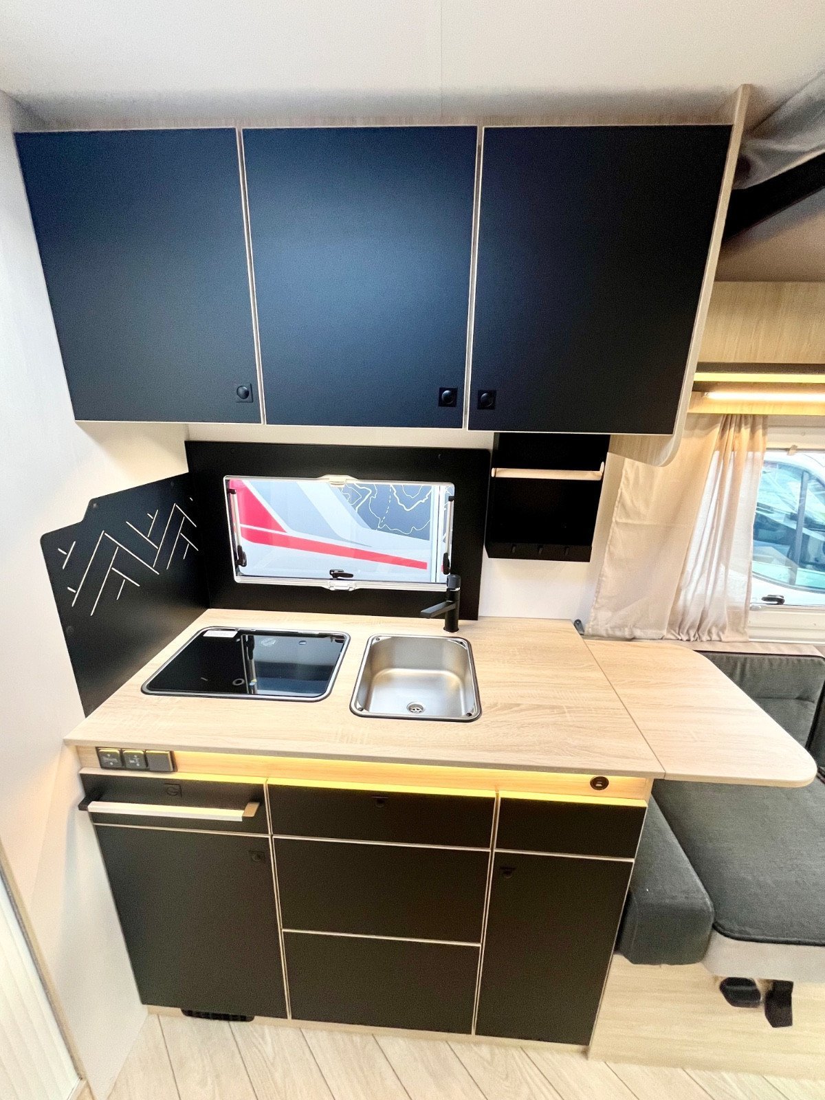 Camping-car Challenger 260 Etape Edition – Image 22