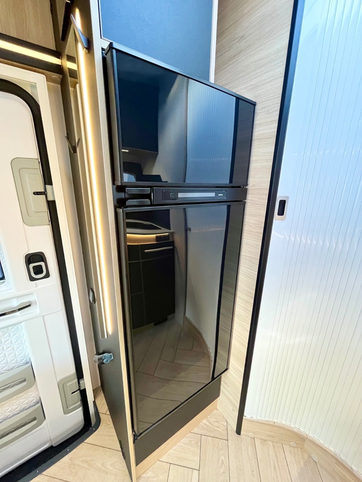 Camping-car Challenger 260 Etape Edition – Image 19