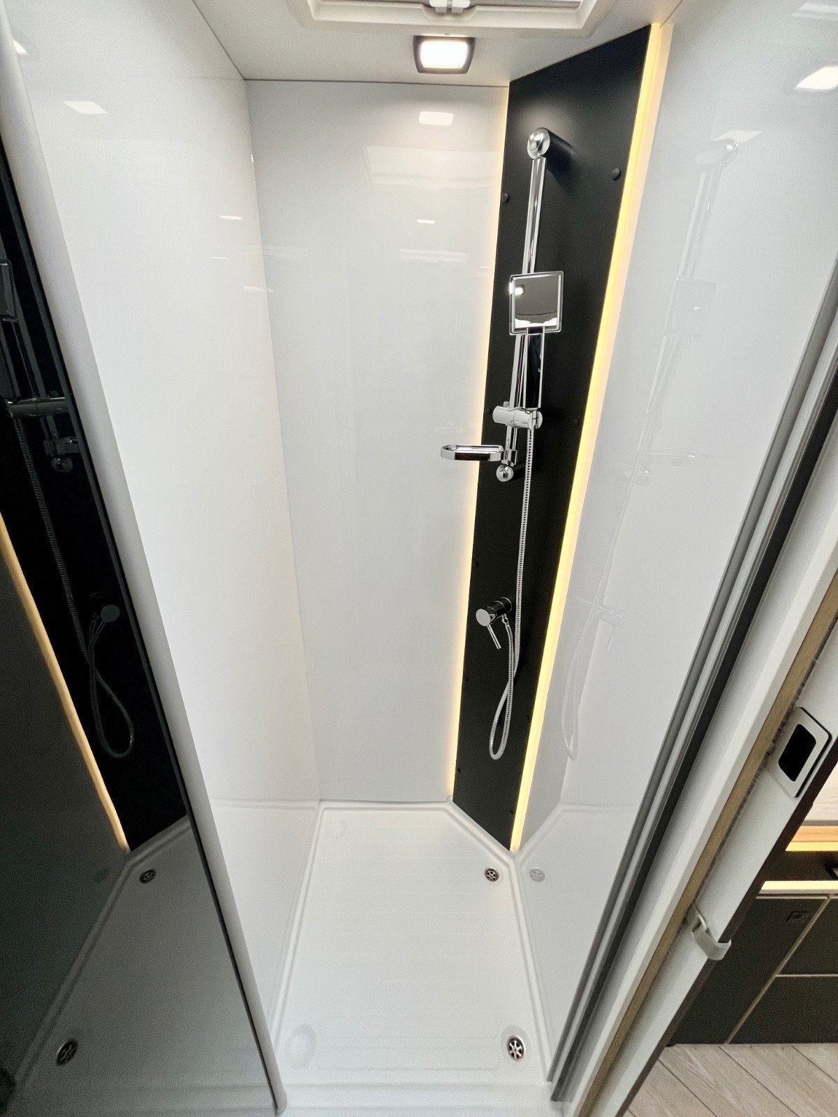 Camping-car Challenger 260 Etape Edition – Image 12