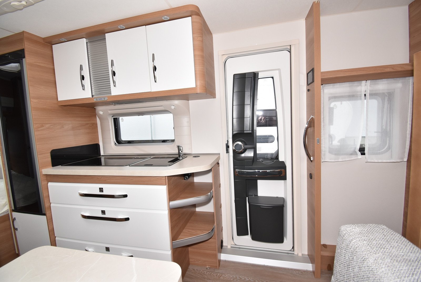 Caravane de luxe Hobby 540 KMFe – Image 12