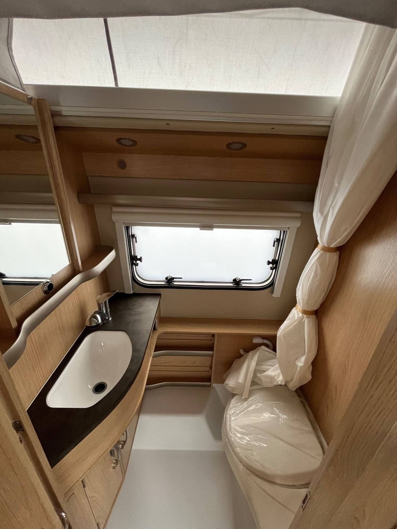 Caravane Hymer Touring Troll 430 60 Edition – Image 19