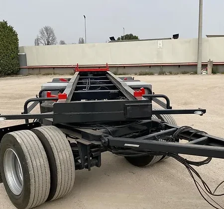 Remorque conteneur Zorzi roll-off Arbalète L 8 m