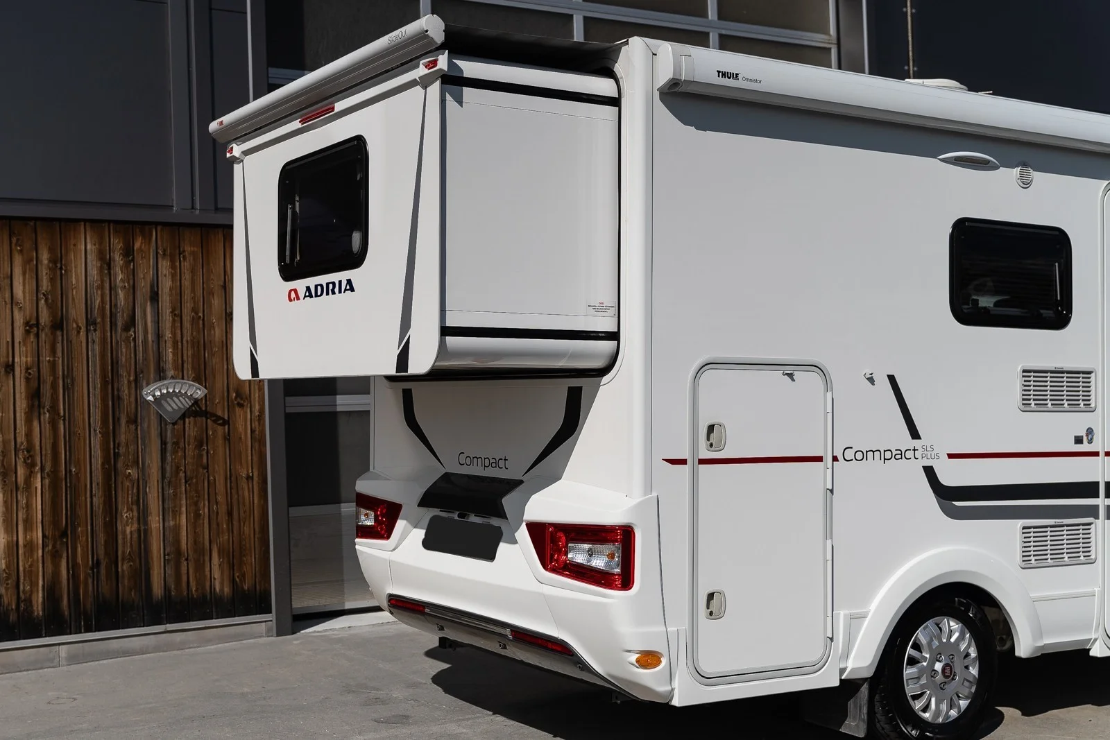 Adria Compact SLS Slide Out – Image 18