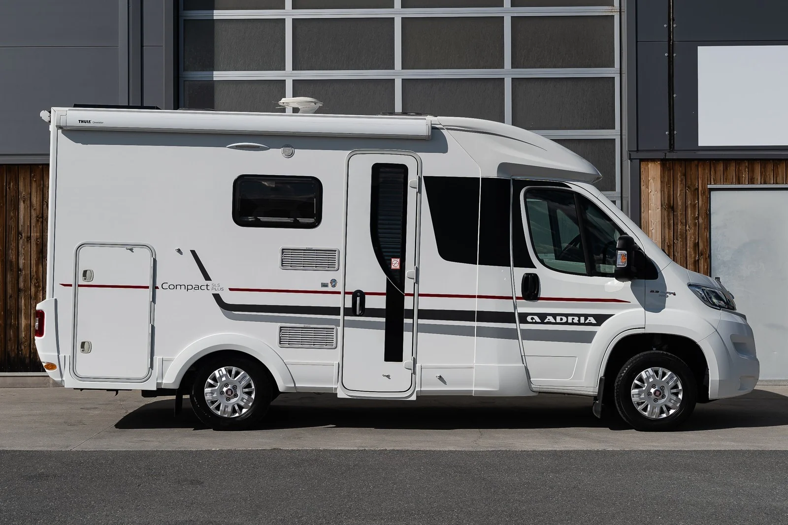Adria Compact SLS Slide Out – Image 11
