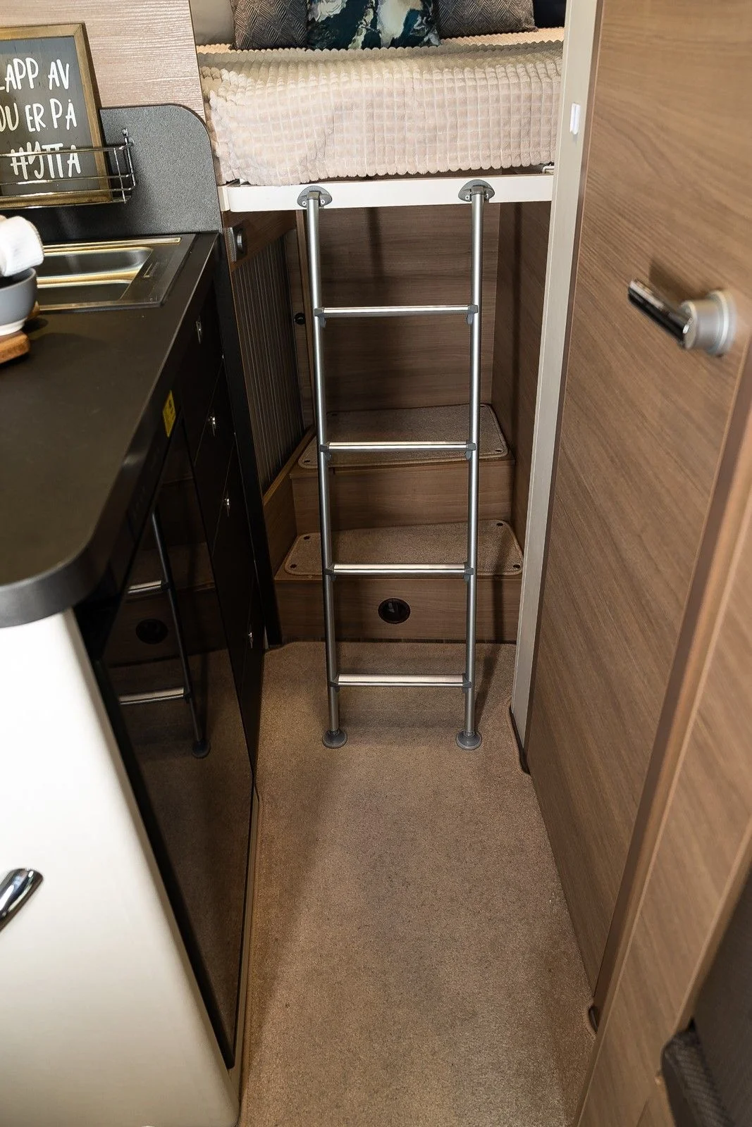 Adria Compact SLS Slide Out – Image 8