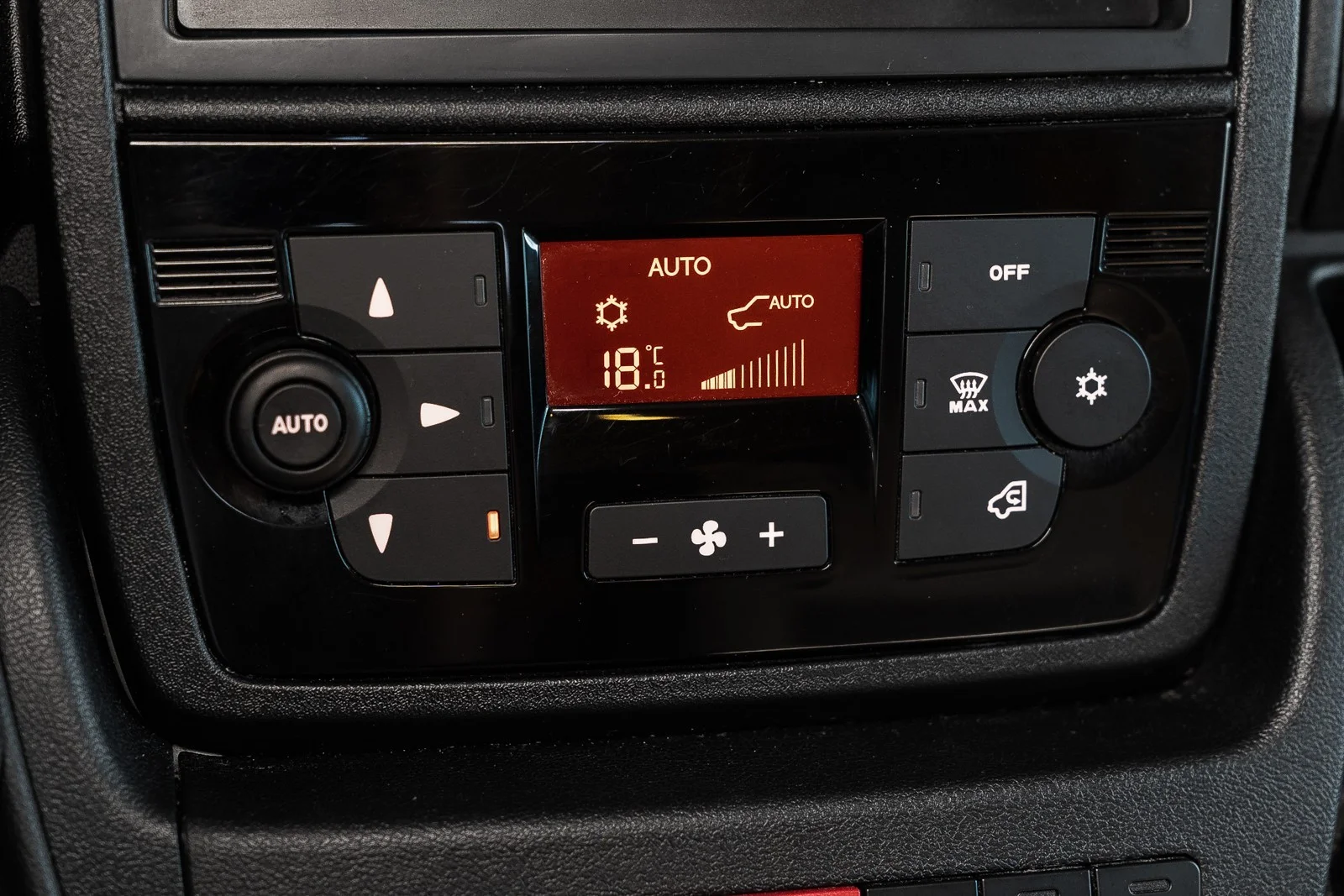 Adria Compact SLS Slide Out – Image 7