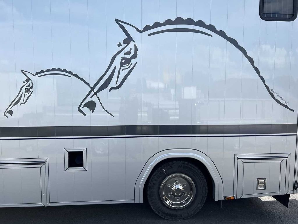 Camion chevaux 3 chevaux Mercedes-Benz – Image 22